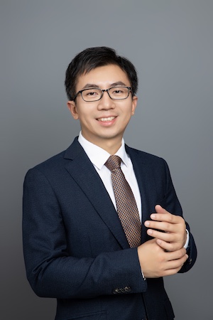 Jerry Yang - About Me